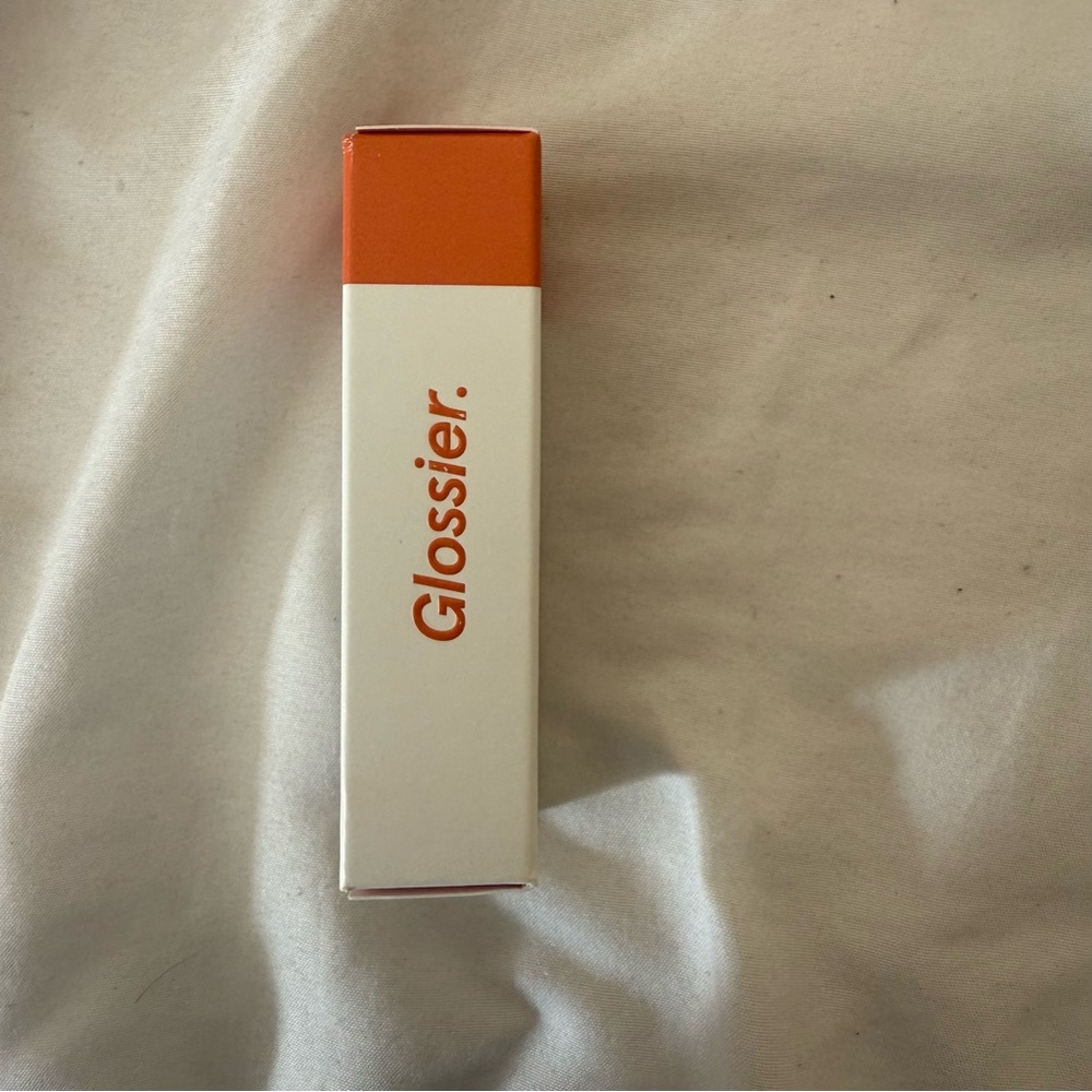 GLOSSIER CLOUDPAINT - Picture 2 of 6